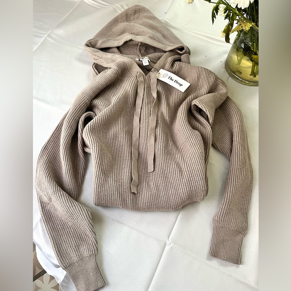 Women’s sweater dress. **EVERYTHING MUST GO, MOVING SALE**